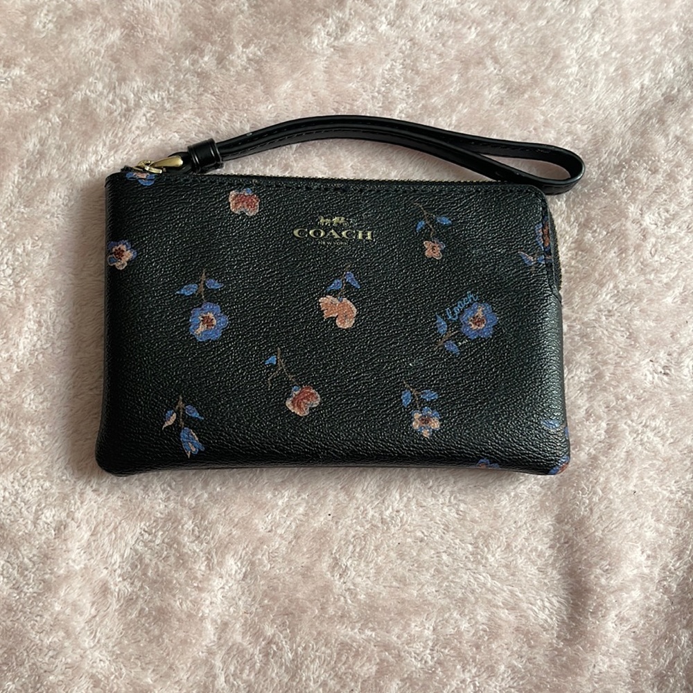 Coach- wristlet